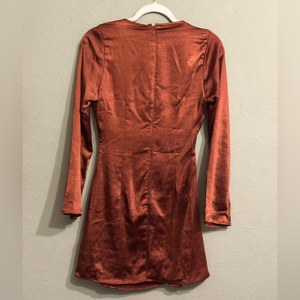 Astr the label rust satin mini dress - Picture 7 of 14